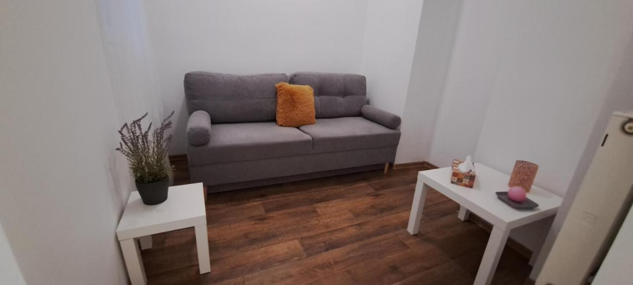 Sweet 16 Apartment In The Party District بودابست المظهر الخارجي الصورة